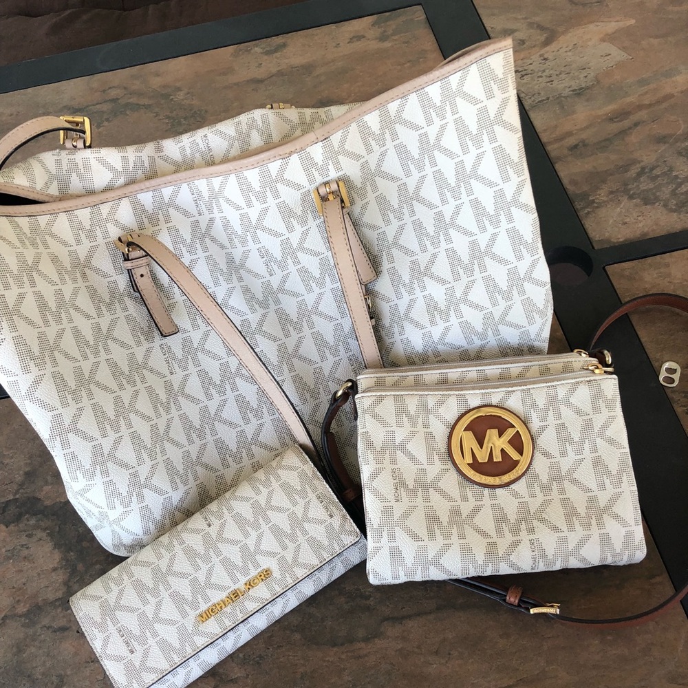 Michael Kors tote